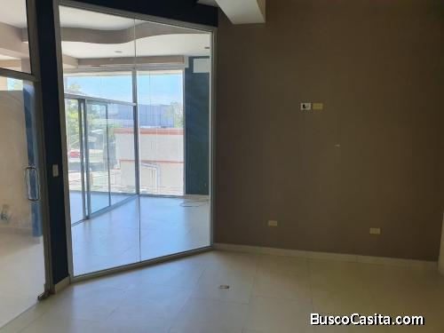 SE ALQUILAN LOCALES DE 120 mts2 Y 55 mts2 EN SECTOR 105 BRIGADA