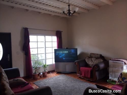 SE VENDE CASA cerro grande zona 4,residencial el Mirador L.2.450.000 negociable