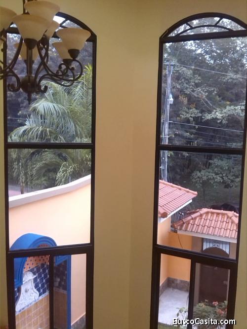 SE ALQUILA BONITO Y AMPLIO TONWHAUSE EN RESIDENCIAL EL PEDREGAL
