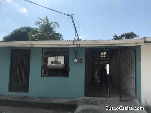 VENDO BONITA CASA  EN LA CEIBA , ATLANTIDA PRECIO 700MIL NEGOCIABLE
