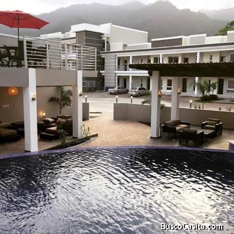 Se renta apartamento en condominios Capri.