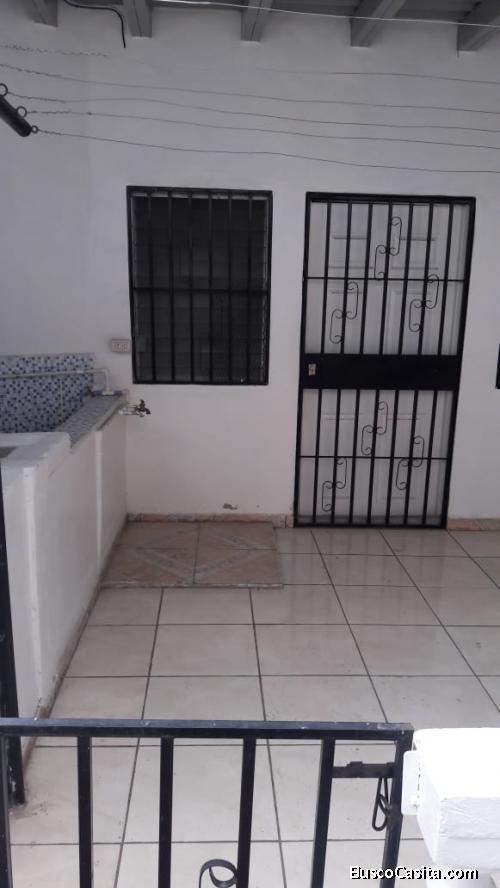 Se renta apartamento en Altos del Trapiche cerca de la UNAH