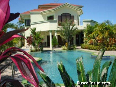 Se Vende Bonita Casa de Playa en La Ceiba