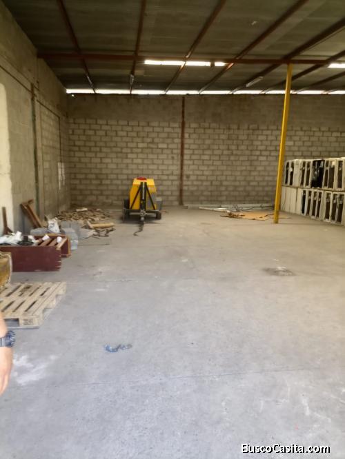 SE RENTA BODEGA DE 200 MT²
