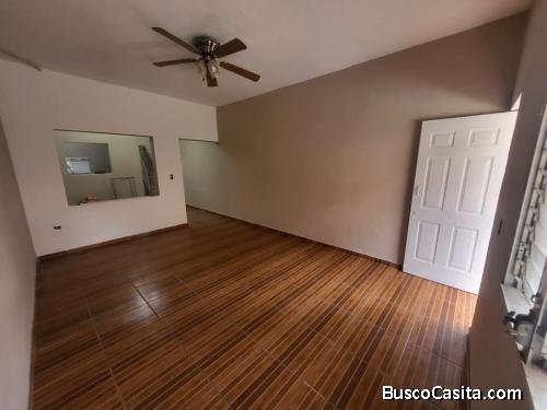 Casa en venta en Colonia Villa Adela 