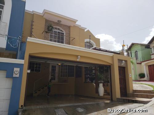 Se vende casa en Residencial las hadas 