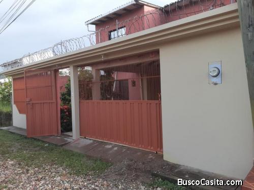 Se Vende Casa en Col. Sto. Thomas, Juticalpa
