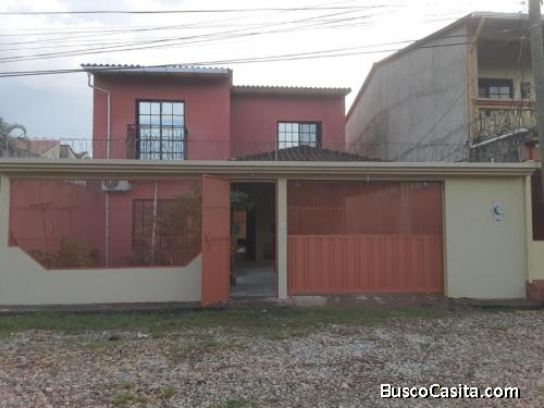 Se Vende Casa en Col. Sto. Thomas, Juticalpa