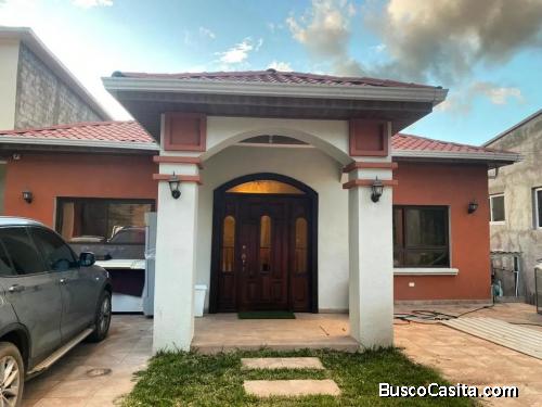 CASA EN VENTA RESIDENCIAL ZARABANDA- SANTA LUCIA