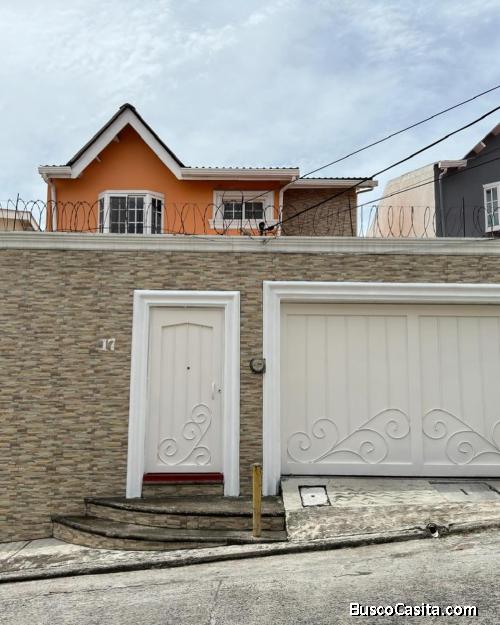 En venta de casa en Lomas de Toncontin 
