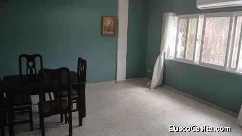 Se renta apartamento en excelentes condiciones y en buena ubicación 