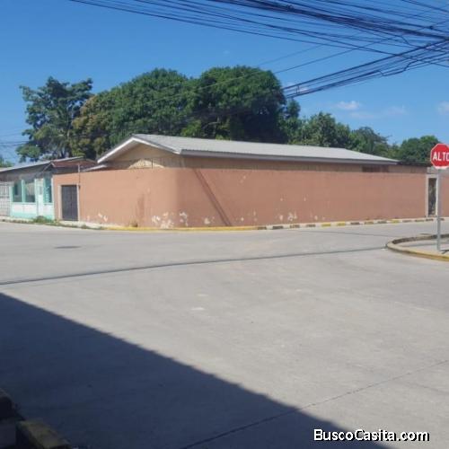 326 metros de esquina en barrio el Centro 