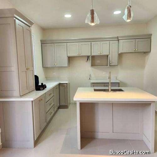 SE RENTA CASA EN SECTOR MACKAY - ALTARA SPS