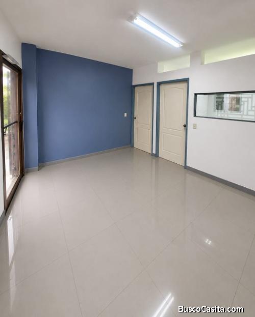 SE RENTA AMPLIO LOCAL COMERCIAL SECTOR MODERNA - COL ZERON SPS