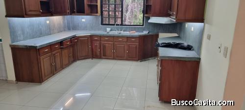 RENTA DE AMPLIO APARTAMENTO DE 3 HAB. - SECTOR LA MODERNA SPS