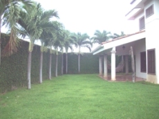 Id3489-Casa en alquiler y venta - Managua , Lomas de San Angel