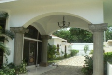 Id3524-Casa en alquiler - Managua , Altos de Villa Fontana
