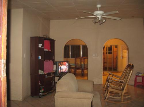 CASA EN VENTA RESIDENCIAL LAS BRISAS