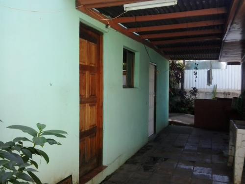 ALQUILO APARTAMENTO EN CONDOMINIO