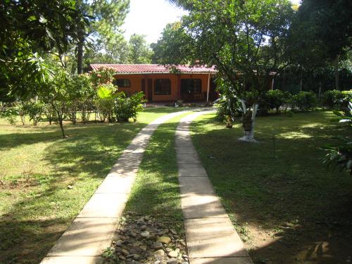 VENDO PRECIOSA QUINTA CLIMA AGRADABLE