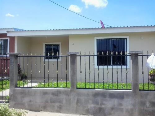 ALQUILO APARTAMENTO EN CONDOMINIO