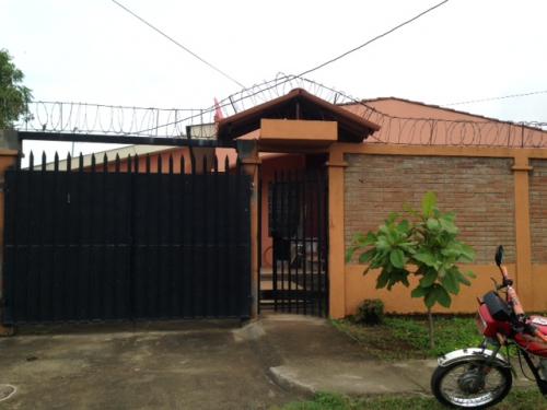 VENDO CASA EN EL SECTOR DE CARRETERA SUR, MANAGUA.
