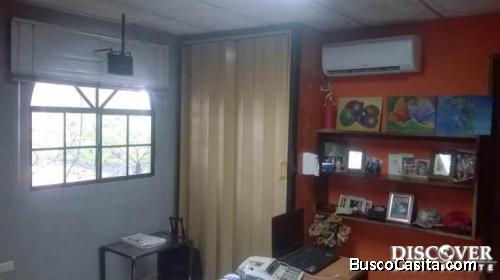 Edificio de Oficinas de 3 pisos en Alquiler en Carretera Norte ID11176