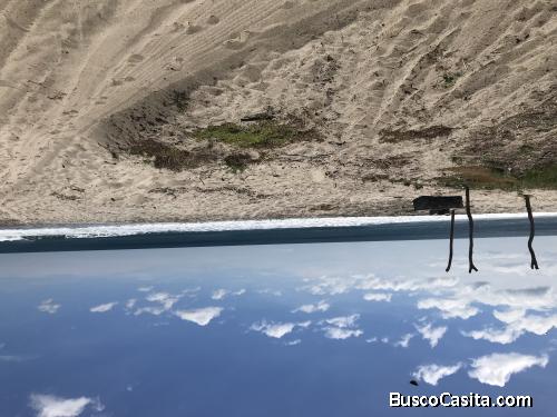 Terreno frente a la playa 