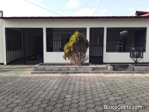 Casa en Residencial Las Delicias, Carretera Norte