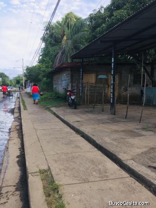 Se vende hermosa casa esquinera 