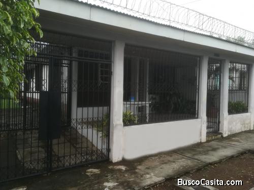 BONITA CASA EN RESIDENCIAL BELLOHORIZONTE - ZONA DE COMERCIO Y PLUSVALIA