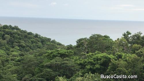 Bello terreno a 5 minutos de la playa 