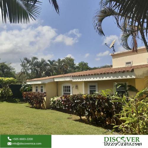 CASA DE 2 PLANTAS EN VENTA EN ALTOS DE SANTO DOMINGO ID12653