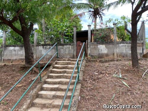 Se vende terreno o se cambia por vehículo(negociar) 