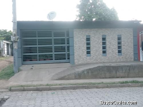 Venta de Casa para vivienda o ideal para Negocios 