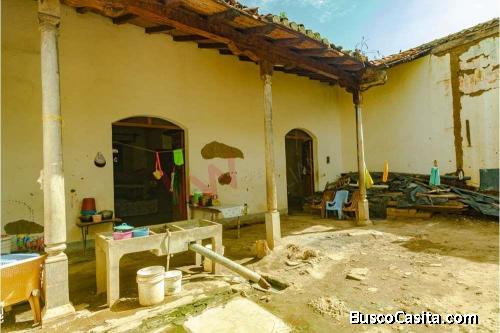 Casa en Pre-construcción y estilo colonial en el centro de la ciudad de Granada