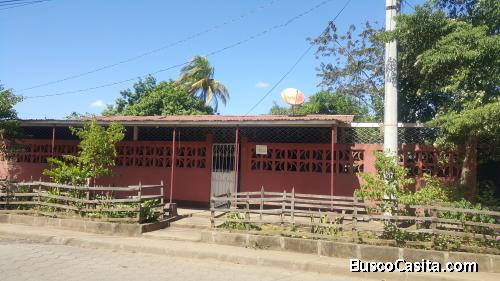 Vendo Propiedad para familia grande o negocio