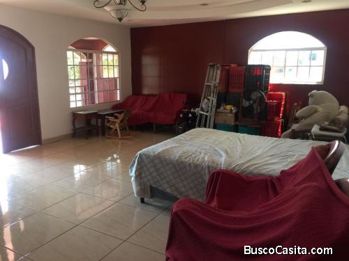 vendo casa en 19 de julio solo atiendo llamadas al 88177776 whatsapp