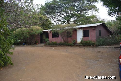 SE VENDE CASA EN TICOMO (NEGOCIABLE)