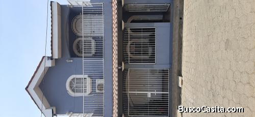Vivienda de dos plantas, barrio el laborio cerca del centro de leon