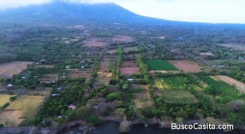 Terreno 105 acres frente al lago - Isla de Ometepe 105-acre lakefront land