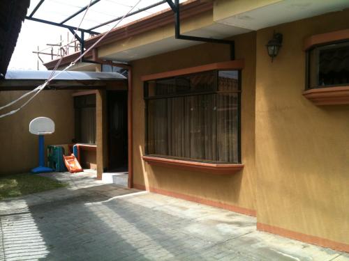 Vendo Casa en La Ribera de Belèn