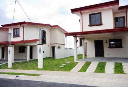CASA NUEVA PARA ALQUILAR - CONDOMINIO VILA DEL LAGO - COYOL DE ALAJUELA.