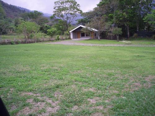 Lote y Casa en Salitral de Santa Ana/$200.000