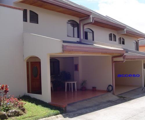 Espacioso Condominio en Residencial