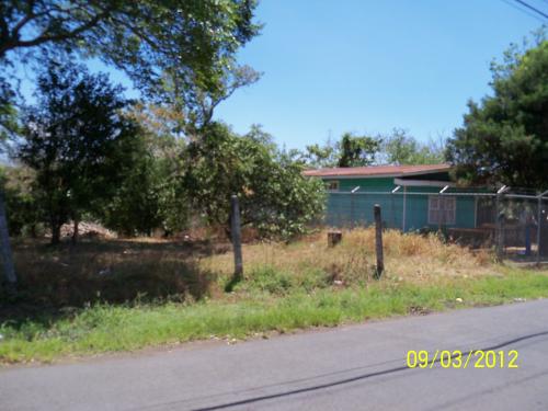 Se vende lote en tuetal centro muy bonito se recibe