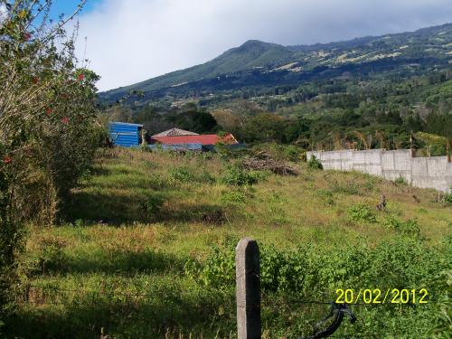 Muy lindo lote con vista en birri de santa barbara de heredia
