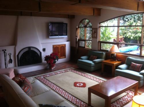 Casa de una planta en La Uruca residencial privado $256.000 