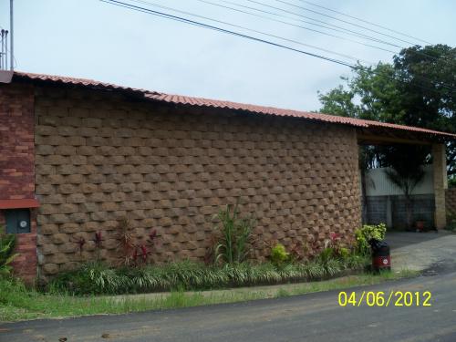 Preciosa bodega en alajuela desamparados