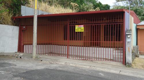 Cómoda casa en desamparados alajuela